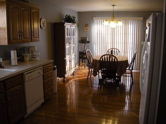 4th image of 3717 Scarborough Way