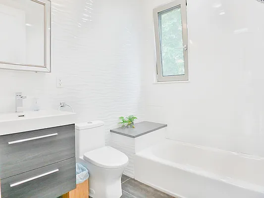 Rented by MAC Realty NY | media 31