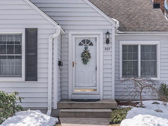 4th image of 307 Hiawatha St