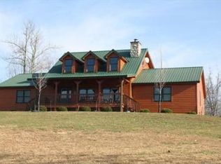 576 Windwood Rd, Hurricane, WV 25526