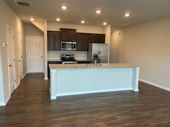 289 Whitetail Cir, Canton, GA 30115