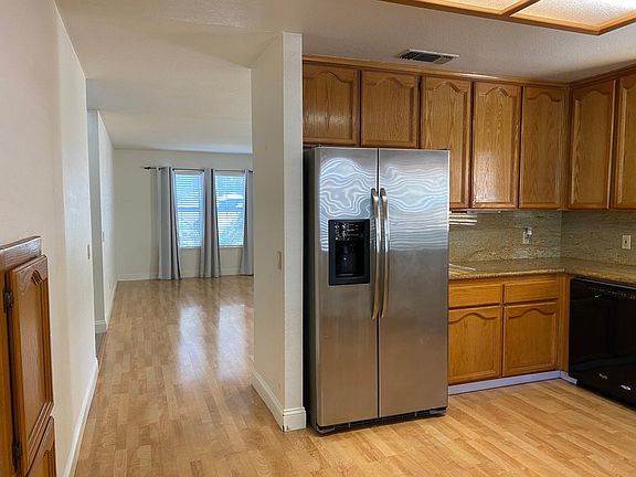 5th image of 2647 Marie Ann Ln