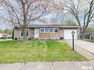 3702 W Creighton Ter, Peoria, IL 61615