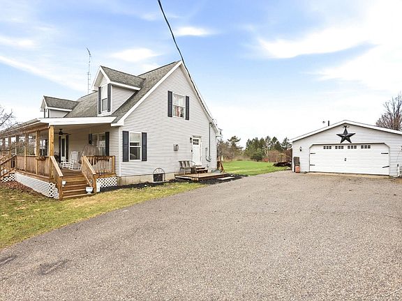3rd image of 5388 Stillwagon Rd