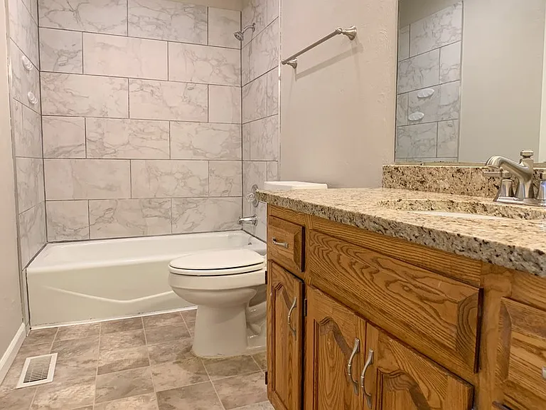 2641 SW Walnut St — Photo 17