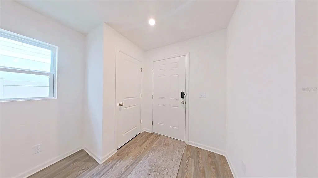 3 bed, 2.0 bath, 1584 sqft, $1,795 — Photo 2