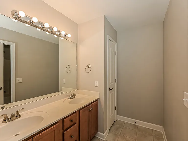 1120 Tiger Woods Way — Photo 12