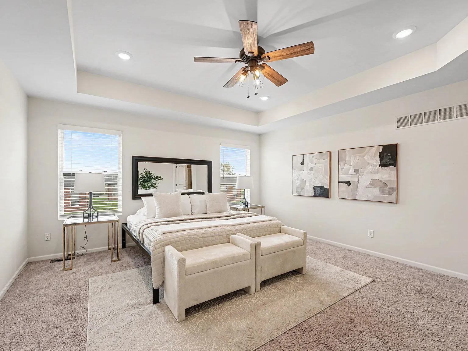 4 bed, 2.5 bath, 2872 sqft, $3,500 — Photo 4