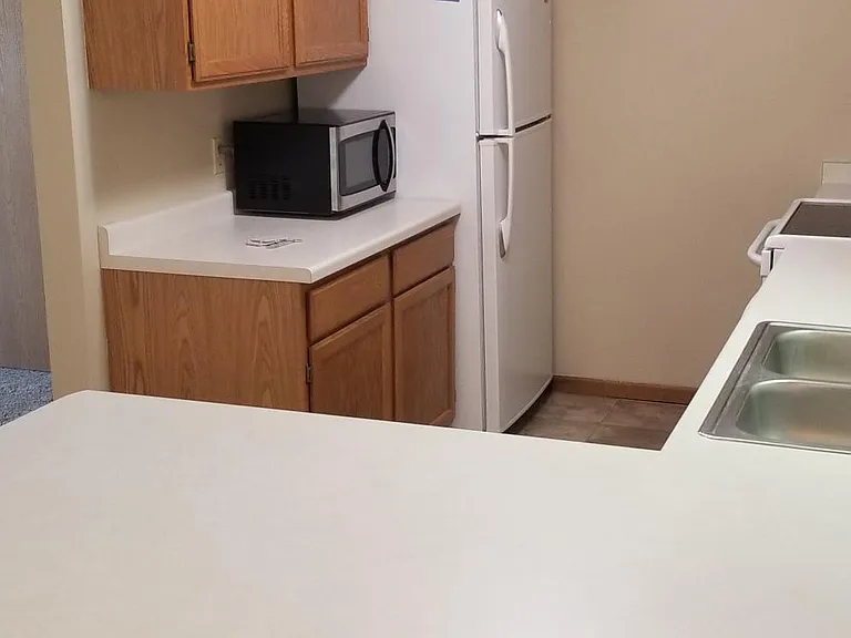 2200 Sylvan Way — Photo 9