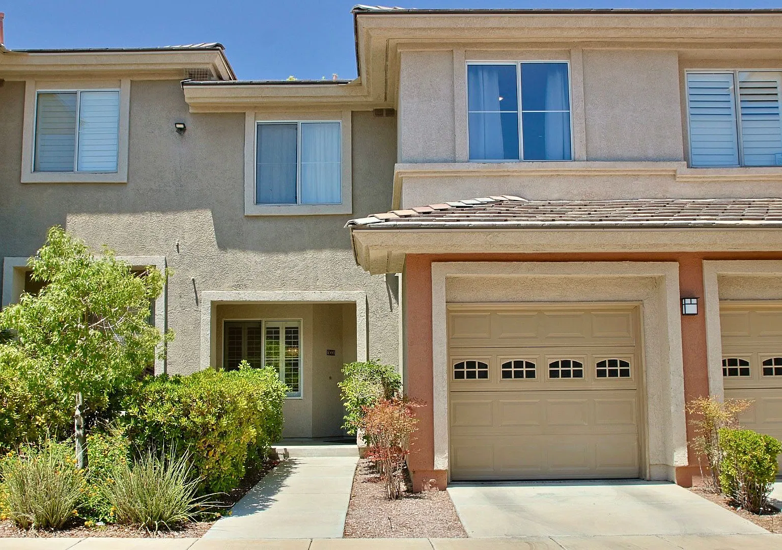 Upgraded & Beautiful Gated 3 Bedroom Condo! — Photo 1