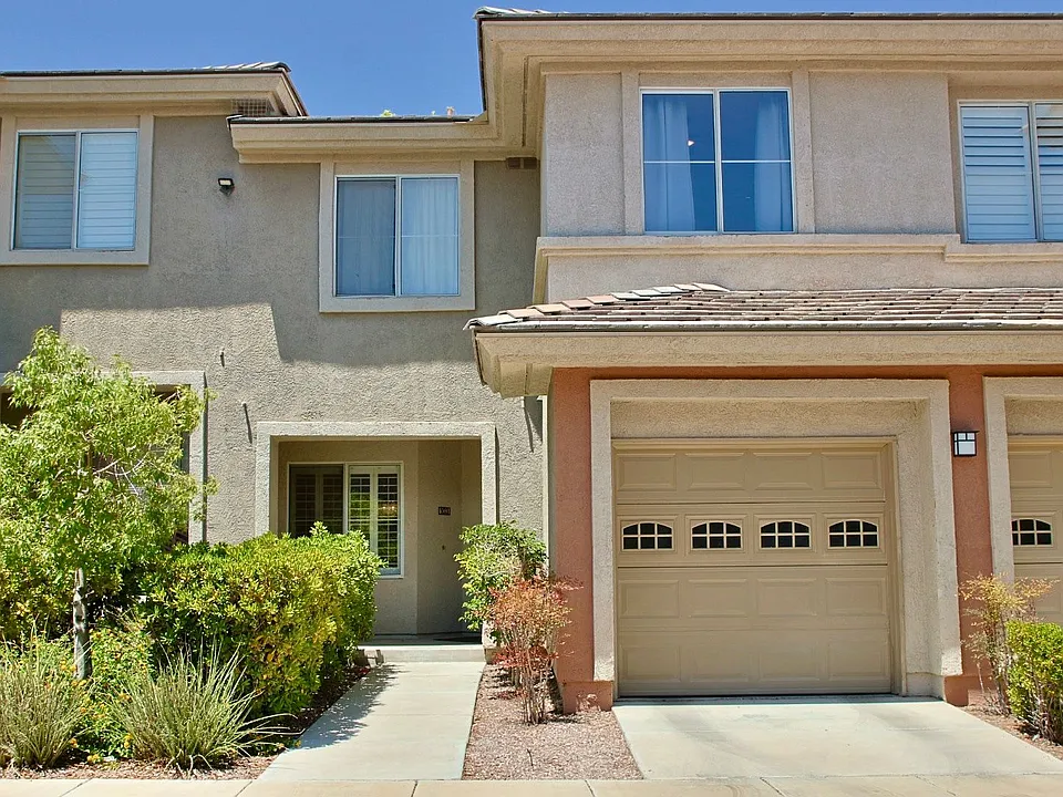 716 Peachy Canyon Cir #103