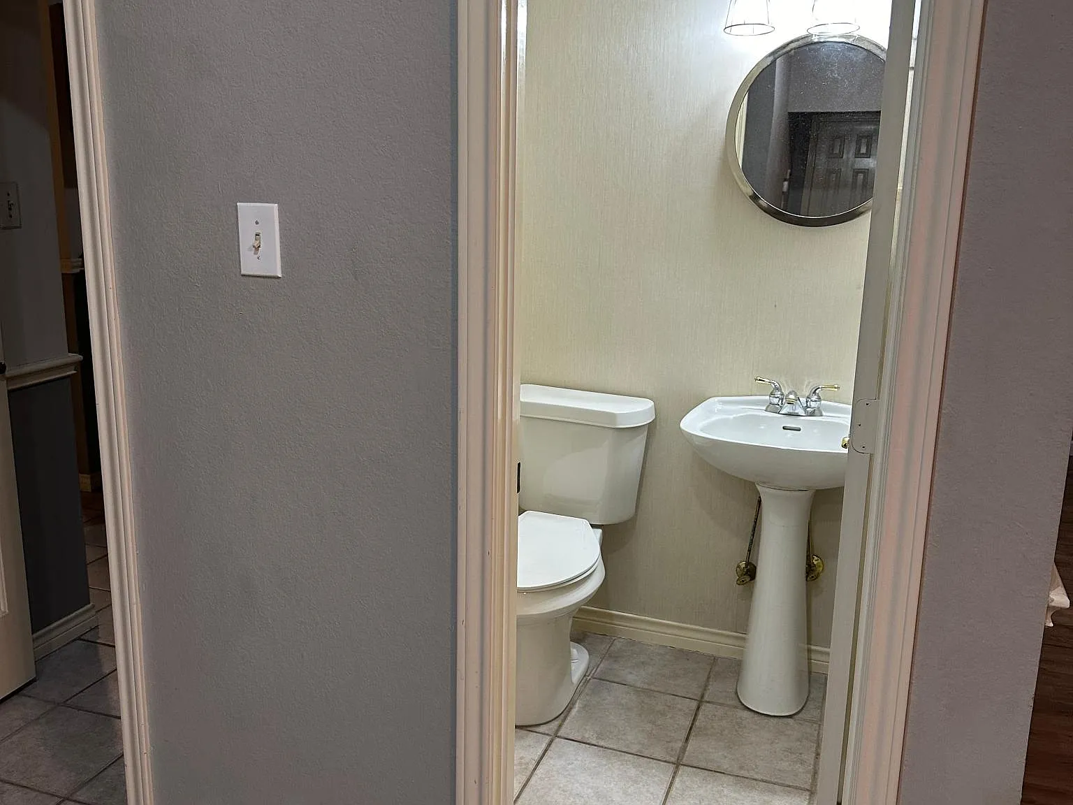 3 bed, 2350 sqft, $5,000 — Photo 4