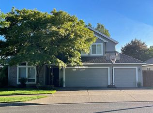 13710 SW Otter Ln, Beaverton, OR 97008