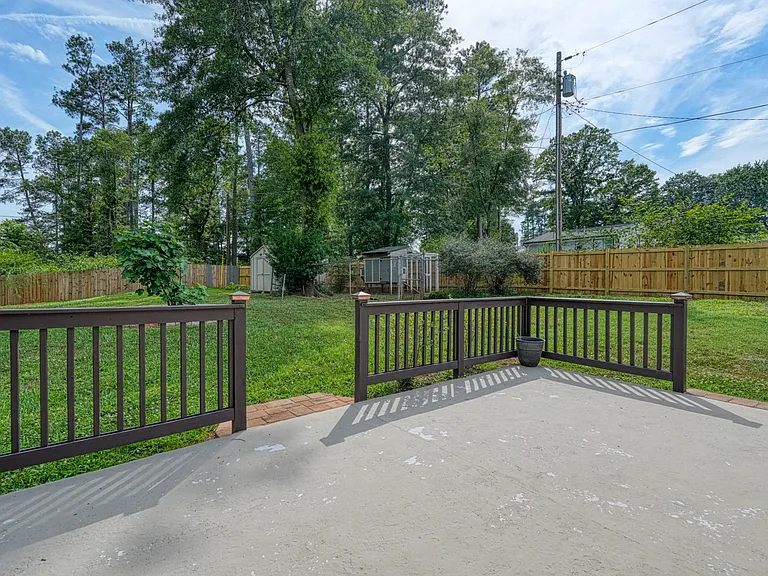 311 Pioneer Pl — Photo 27