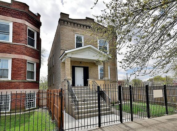 3rd image of 3719 W Ohio St