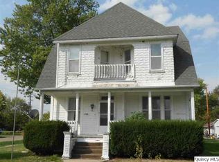203 N Walnut St, Bowen, IL 62316