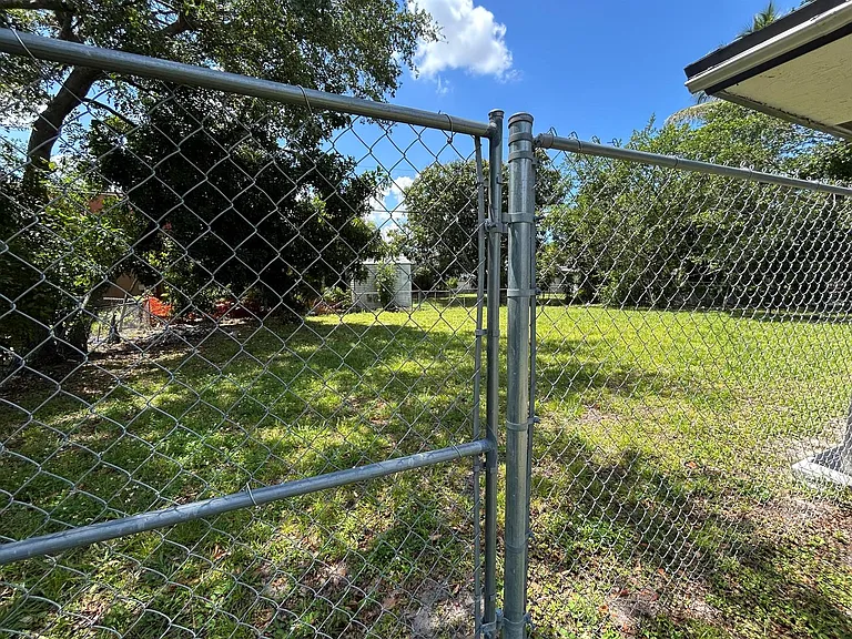 6140 SW 41st Ct — Photo 10