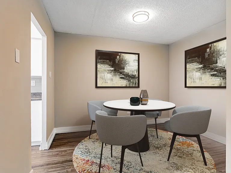 40 Tuxedo Ct — Photo 7