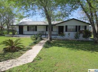1207 W El Paso St, Stockdale, TX 78160