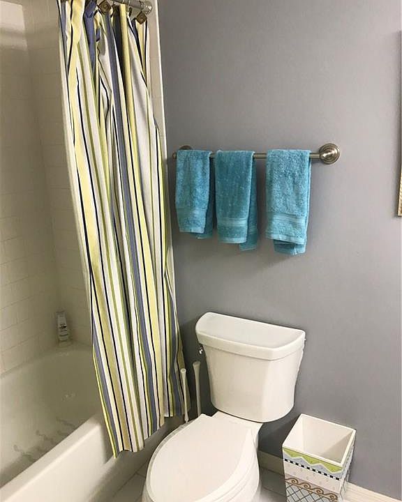 2nd image of 595 Beachwalk Cir APT 102