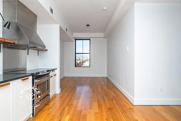 Rented by MySpaceNYC | media 5