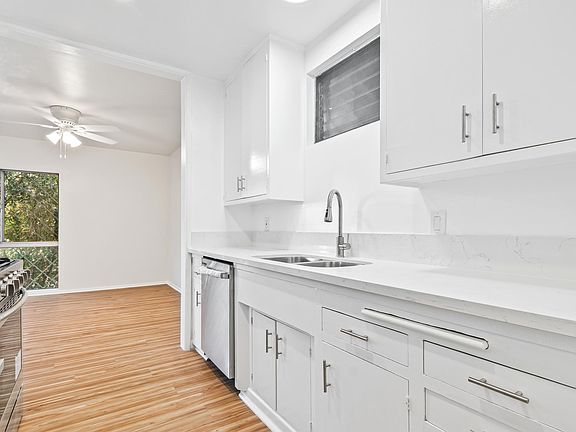 2nd image of 537 N Normandie Ave #3