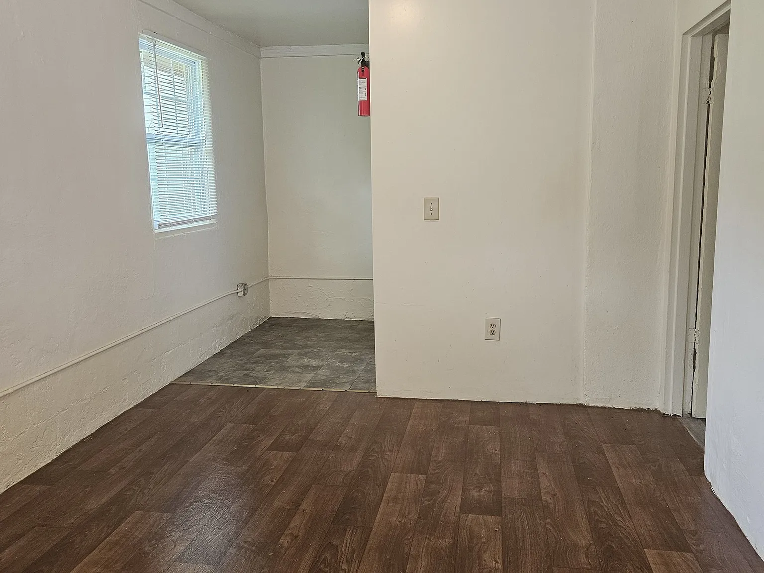 1 bed, 1.0 bath, 1012 sqft, $850 — Photo 2