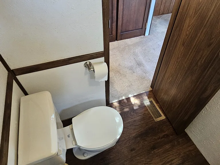 7 Bert Rd — Photo 28