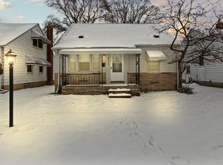21728 Cushing Ave, Eastpointe, MI 48021