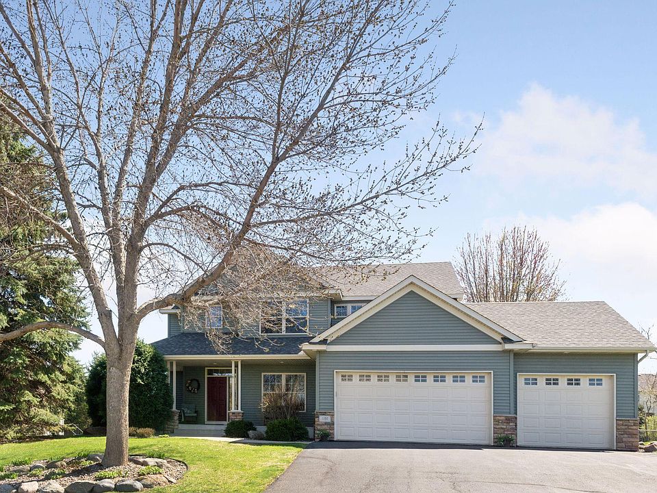 1st image of 601 Ridgewood Ln