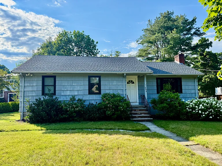 244 Green St — Photo 20