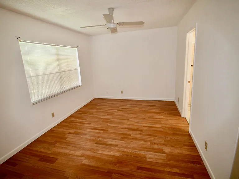 8405 NW 61st St #D305 — Photo 6
