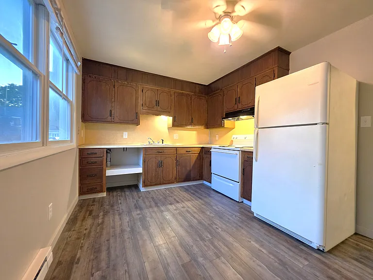 149 W North St #149 — Photo 10