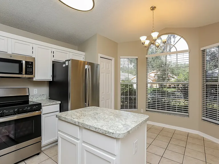 957 Piedmont Oaks Dr — Photo 6