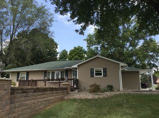 806 W Apple St, Freeburg, IL 62243