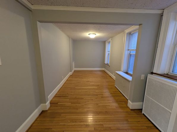 49 S Lake Ave #7