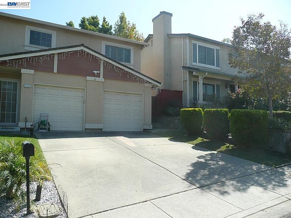 3rd image of 3253 Jamie Way
