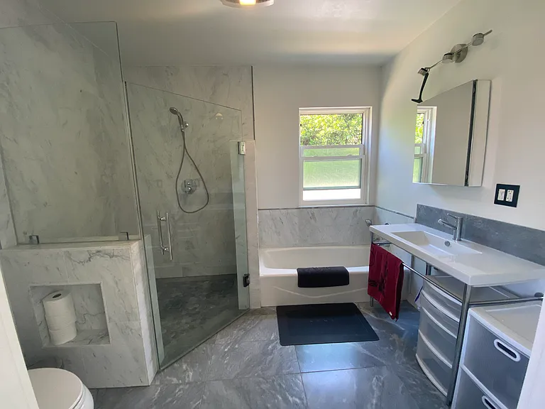 3047 Edgehill Dr — Photo 10