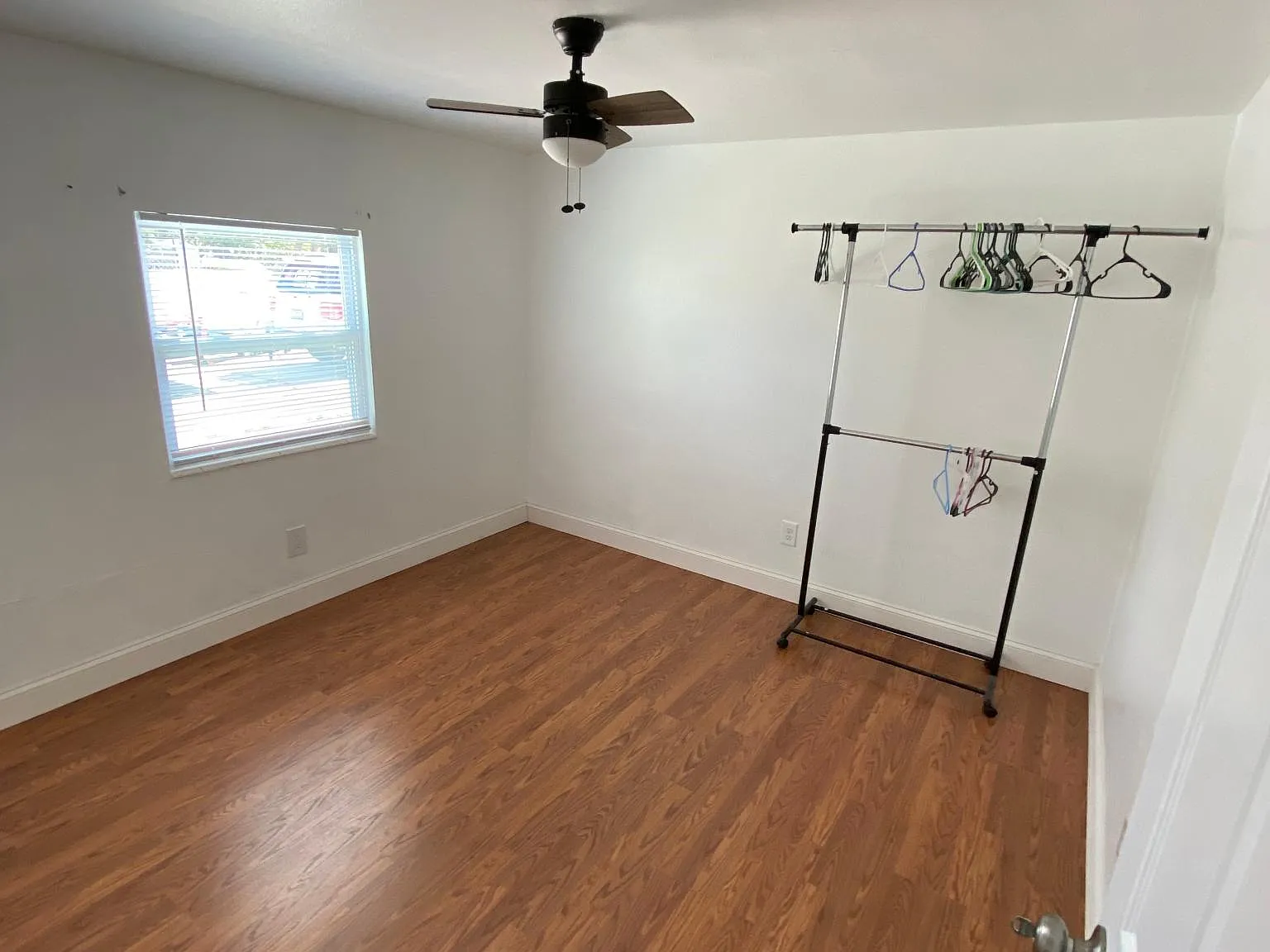 4 bed, 1874 sqft, $1,990 — Photo 4