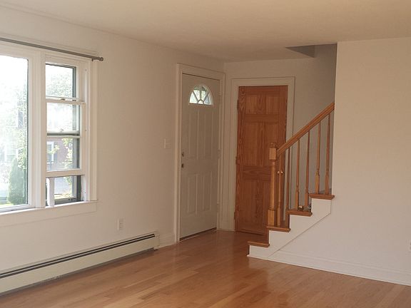 5th image of 1947 N Drexel Ave