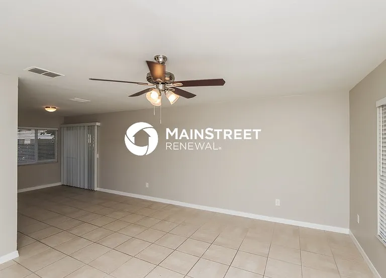 1391 Nolan St NE — Photo 4