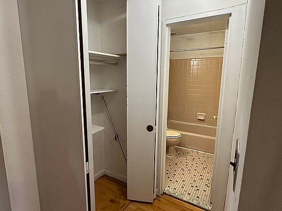 5th image of 307 E 89th St APT 6A