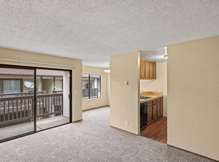 1129 1st St #10, Monterey, CA 93940