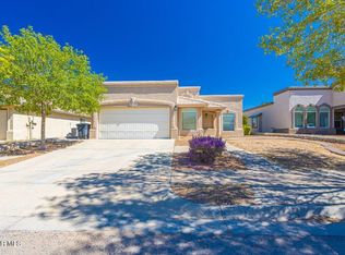 316 Jim Knowles Pl, Horizon City, TX 79928