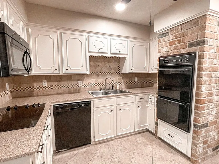 143 Jackrabbit Ln — Photo 9