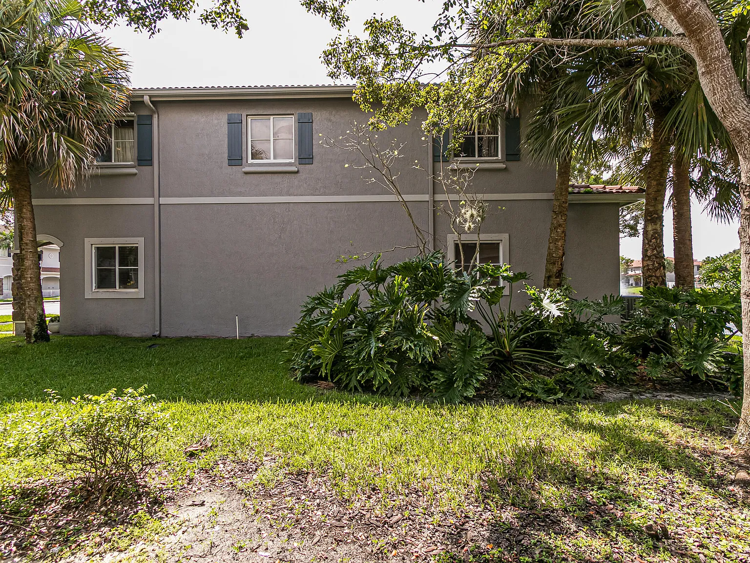 3 bed, 2.5 bath, 1306 sqft, $2,800 — Photo 4