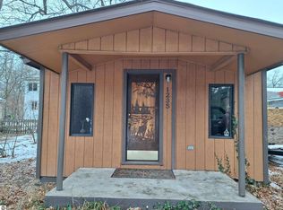 1235 Oakland St, Traverse City, MI 49686