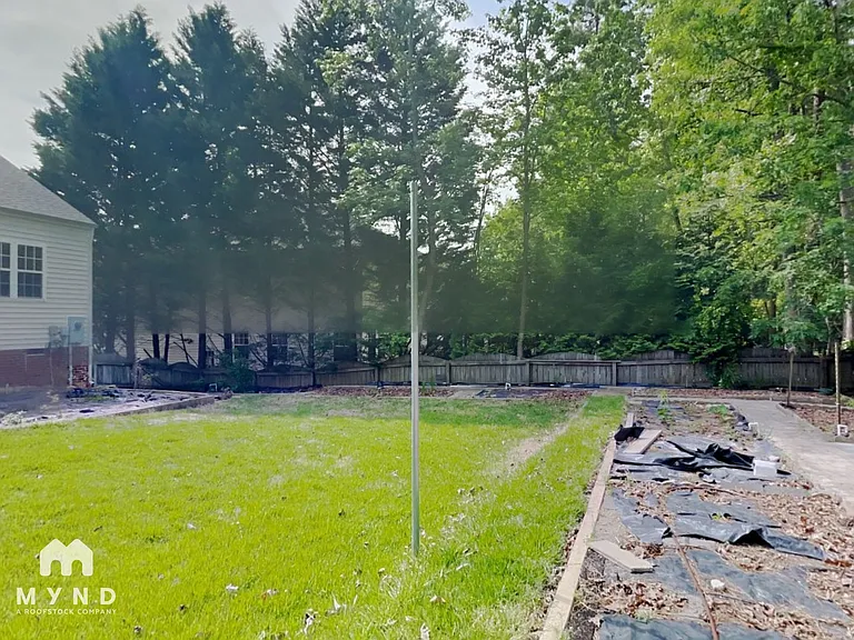 1085 Vauxhall Dr — Photo 21