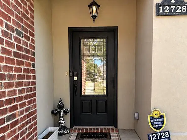 12728 Roe Dr, Walker, LA 70785