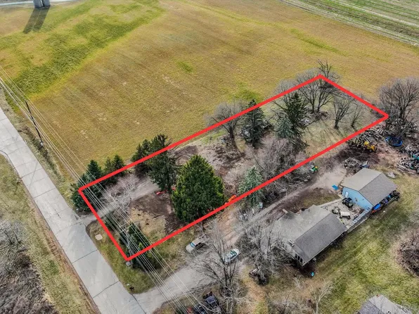 3911 CAMPBELL TRACE, Hartland, WI 53029